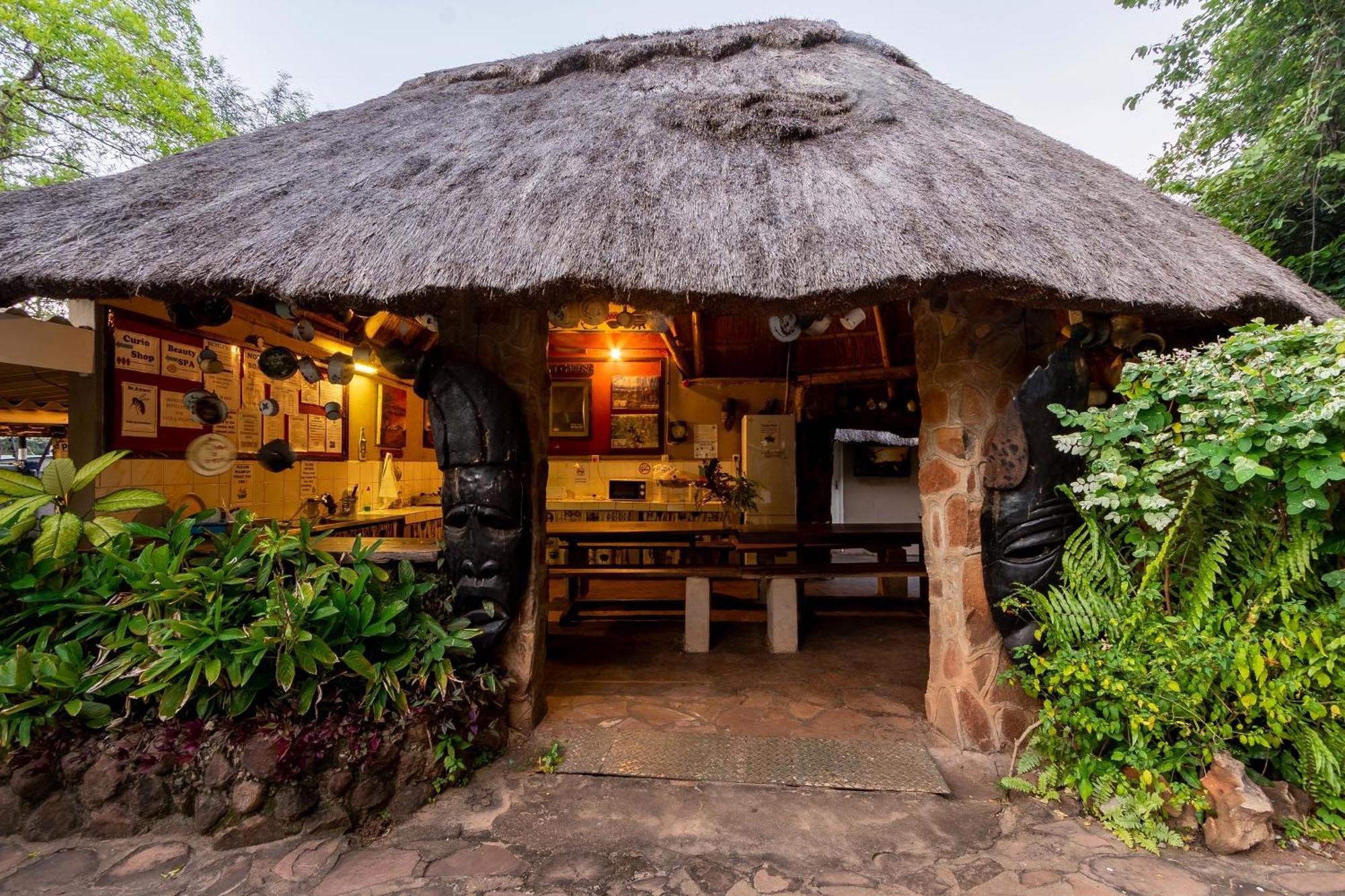 Victoria Falls Backpackers Lodge- Camp Sites Exteriér fotografie